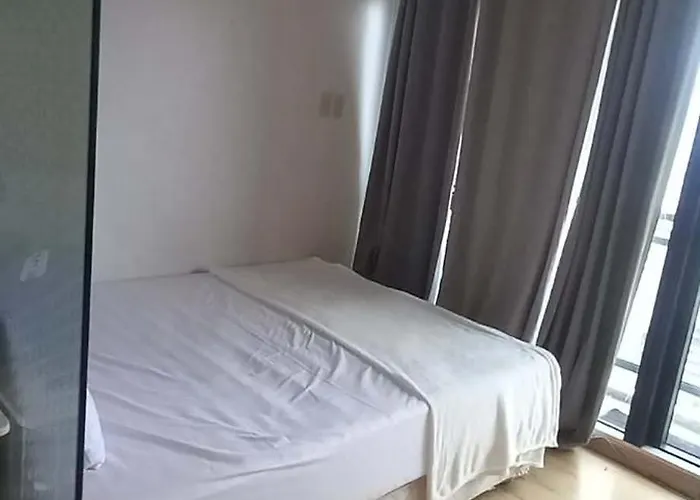 The Knightsbridge Staycation Apartamento